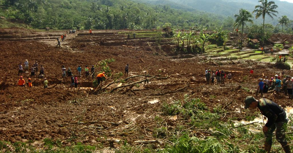 Pencarian Korban Longsor Brebes Resmi Dihentikan, Keluarga Ikhlas