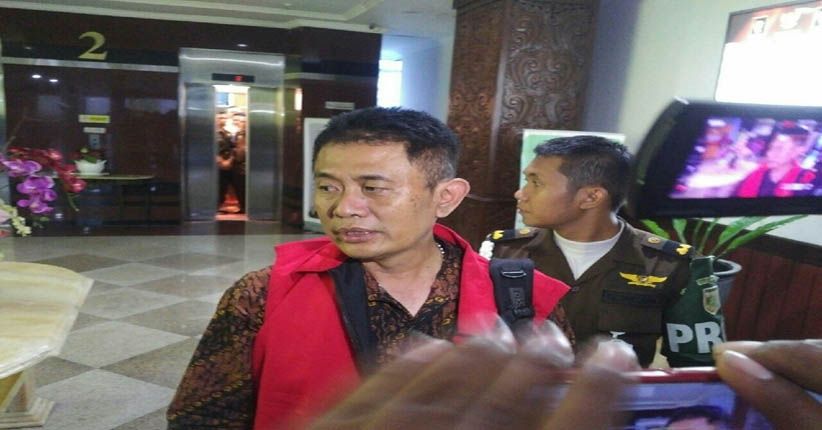 Diduga Korupsi Rp14,8 Miliar, Mantan Plt Dirut Pasar Surya Ditahan