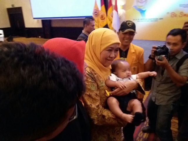 Khofifah Minta Ibu Zaman Now Harus Siap Asuh Generasi Alfa