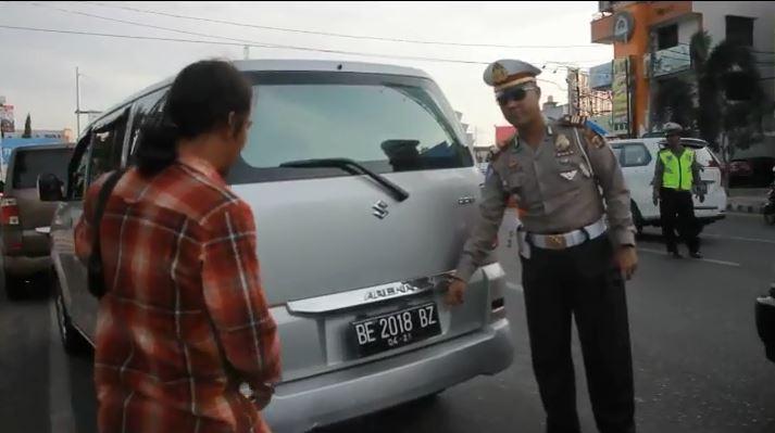 Mobil Kepala Dinas Bandar Lampung Terjaring Operasi Zebra 2017