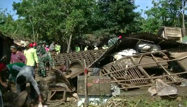 15 Rumah Warga di Pacarejo Ambruk Diterjang Banjir