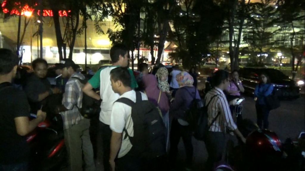 Percikan Api dan Suara Ledakan Muncul di Media Center, Wartawan Panik