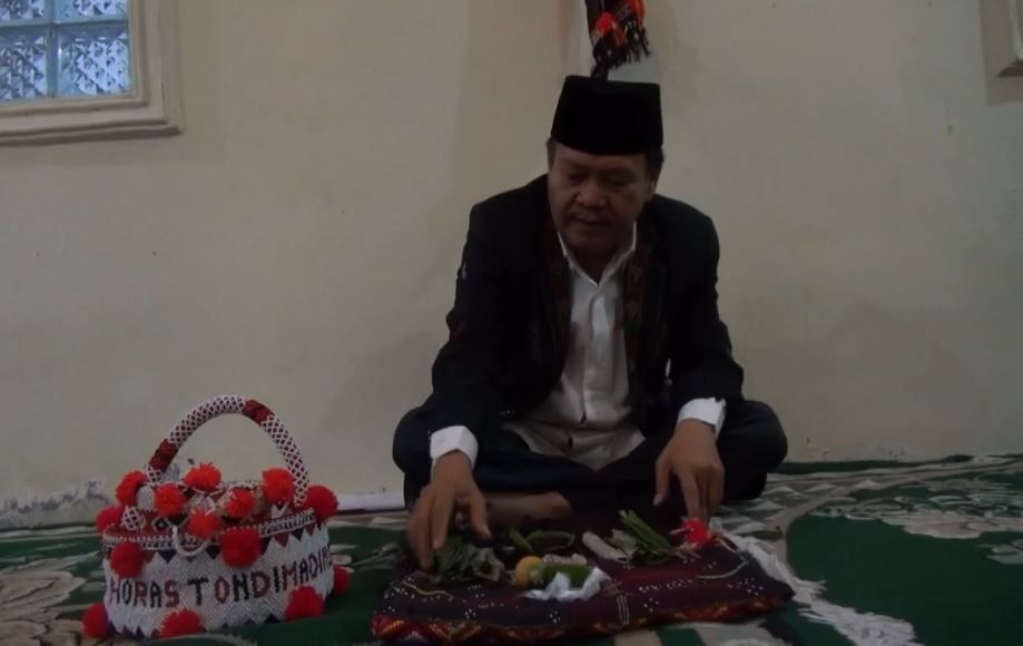 Undangan Unik Burangir untuk Para Raja di Pesta Adat Bobby-Kahiyang