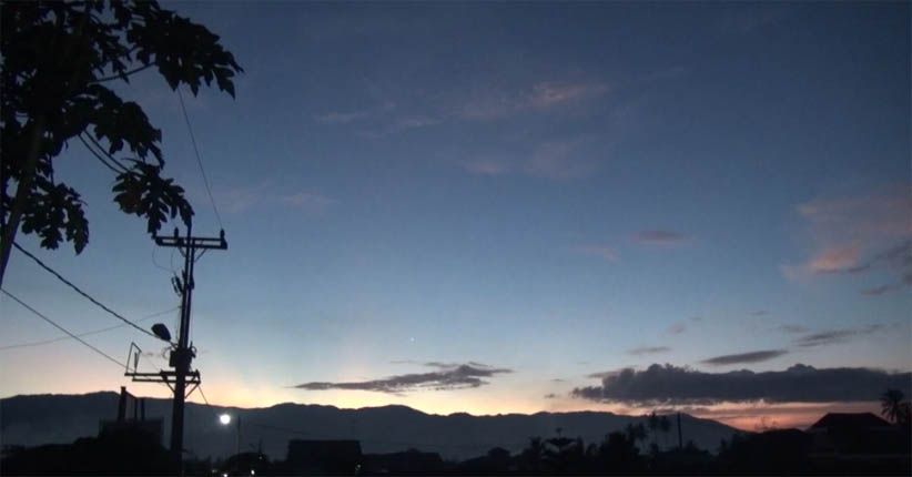 Warga Madina Heboh, Pukul 7 Malam Langit Masih Terang Benderang