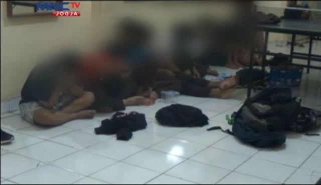 11 Pelajar Tawuran, 1 Orang Luka Bacok