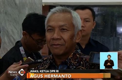 DPR Serahkan Status Setya Novanto ke MKD