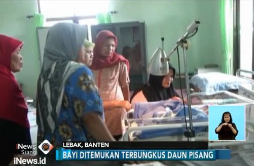 Dibuang, Bayi Dibungkus Daun Pisang 