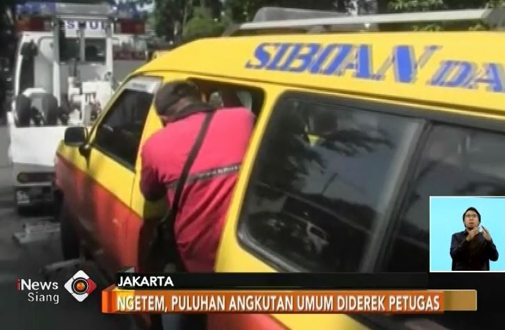 Ngetem Sembarangan, Puluhan Angkutan DiderekÂ 