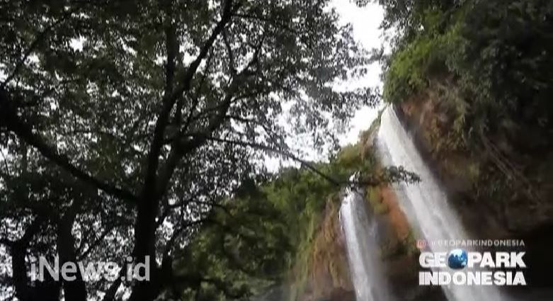 Curug Sodong, Destinasi Air Terjun Kembar di Ciletuh