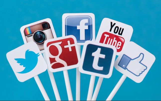 Tips Menyulap Media Sosial Menjadi Jalan Kesuksesan