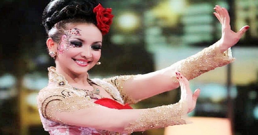 Sabu Ditaruh Dibungkus Rokok, Ini Kronologi Tertangkapnya Roro Fitria