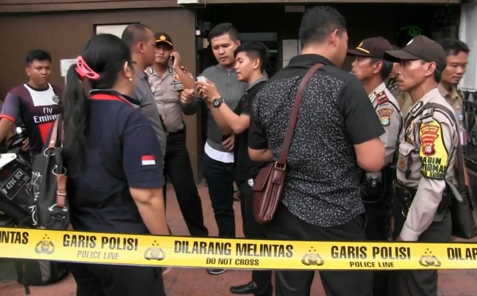 Penemuan Mayat Dijerat Kawat Gegerkan Warga Tanjung Duren