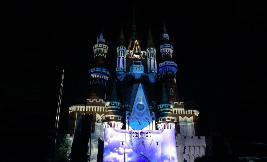 TMII Hadirkan Pertunjukan Animasi Video Mapping di Istana Anak