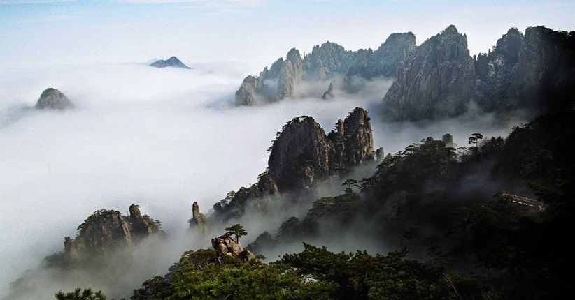 5 Gunung Spektakuler di Dunia, Huangshan Miliki 72 Puncak Terindah