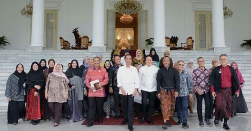 Jokowi Optimistis Indonesia Bisa Jadi Pusat Fashion Muslim Dunia