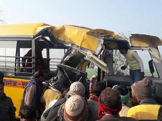 Bus Sekolah Tabrakan dengan Kereta Api di India, 13 Anak Tewas