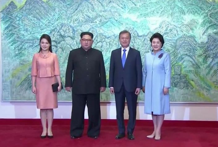 Ini Penampilan Internasional Perdana Ibu Negara Korut Ri Sol Ju