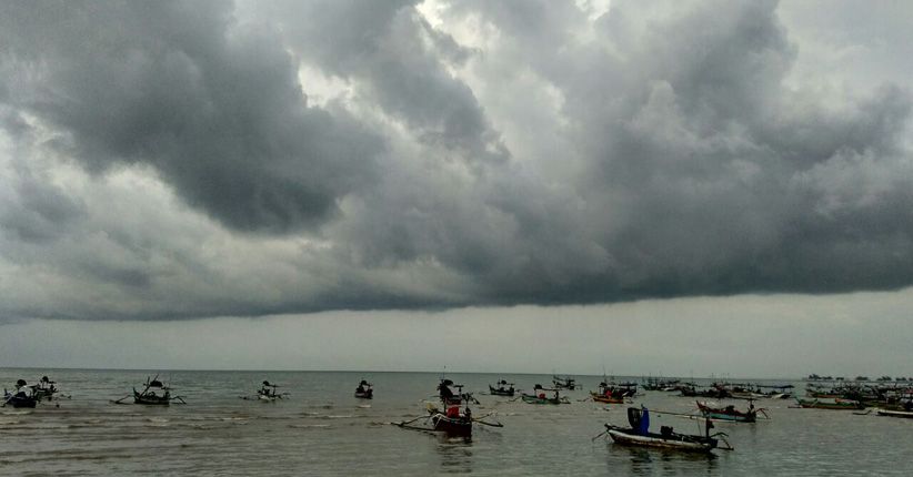 BMKG Deteksi Siklon Tropis Flamboyan, Waspadai Cuaca Buruk
