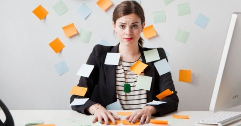 3 Bahaya yang Diam-Diam Mengintai si Gila Kerja