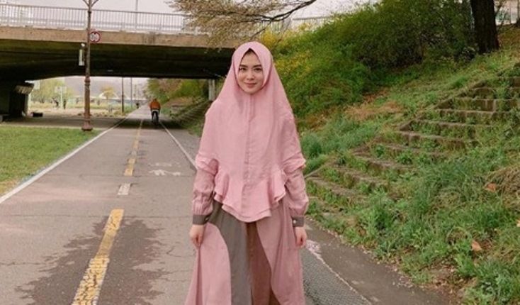 Mualaf, Ayana Jihye Temukan Kedamaian di Islam