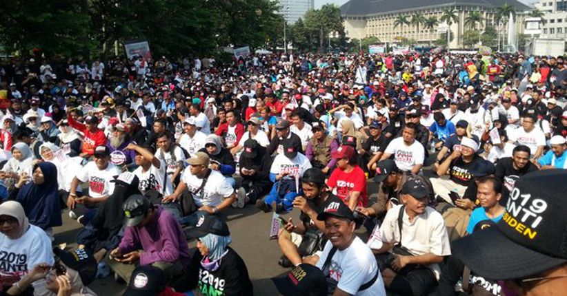 Ribuan Massa Hadiri Deklarasi Ganti Presiden 2019 di Monas