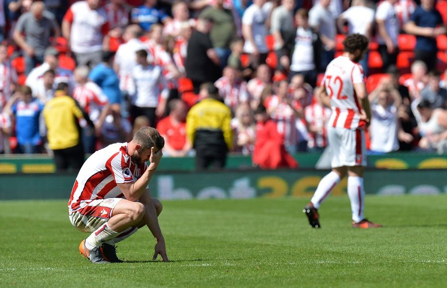 Air Mata Pemain Stoke Tumpah karena Berpisah dengan Premier League