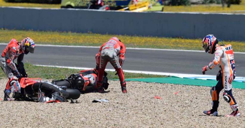 Gagal Finis, Dovizioso Salahkan Lorenzo dan Pedrosa