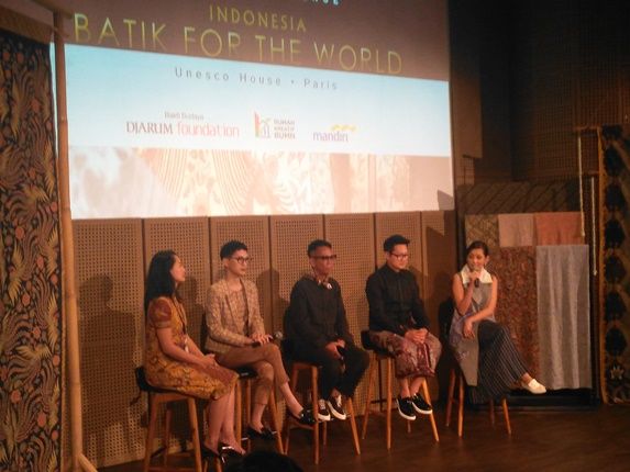 3 Desainer Ternama Indonesia Persembahkan Keindahan Batik di Paris