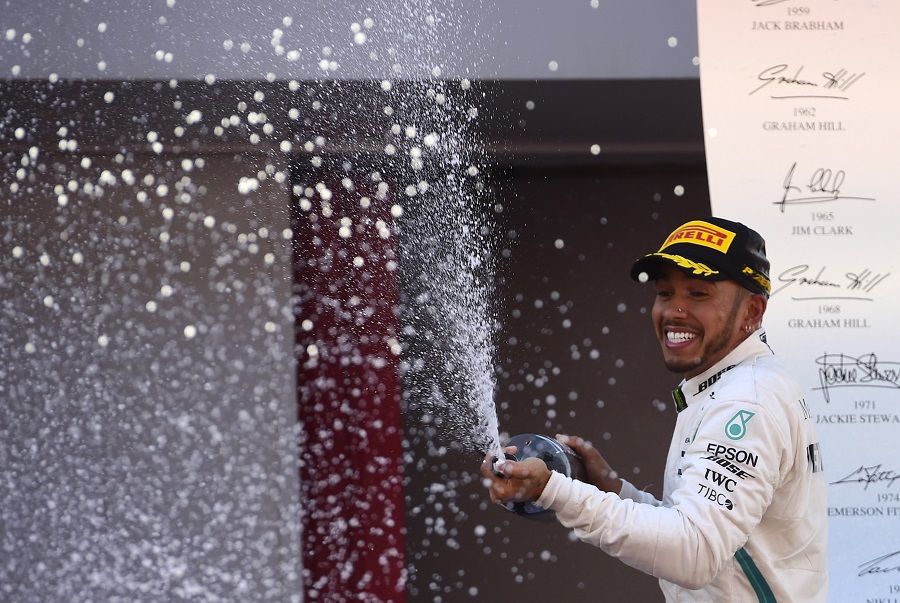 Juara GP Spanyol, Hamilton: Saya Terkejut Bisa Menguasai Balapan