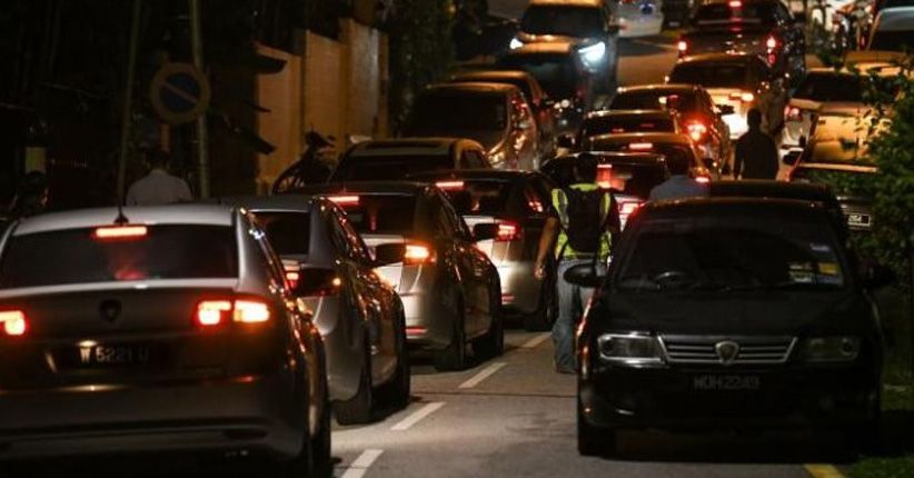 Breaking News: Polisi Geledah Rumah Mantan PM Malaysia Najib Razak