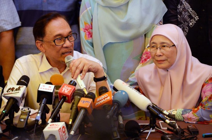 Tolak Tawaran Jadi PM Malaysia, Wan Azizah hanya Minta Suaminya Bebas
