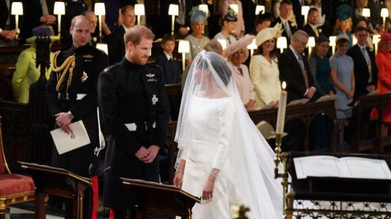 Pangeran Harry dan Meghan Markle Resmi Suami-Istri