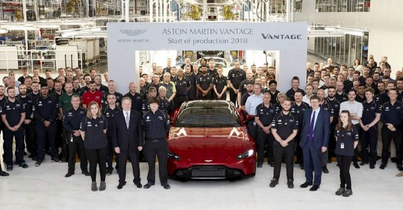 Tandai Platform Baru, Aston Martin Lepas Vantage Pertama
