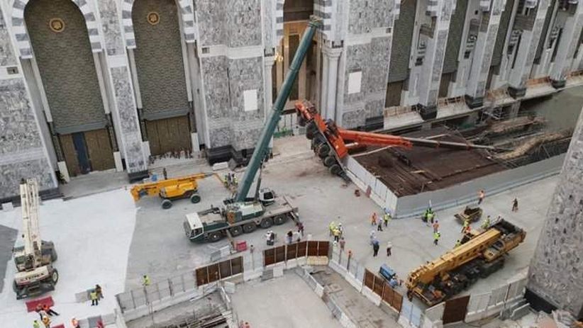 Truk Crane Terjungkal di Masjidil Haram Lukai Seorang Pekerja