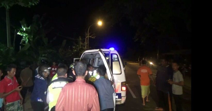 Melaju Kencang, Mobil Minibus di Yogyakarta Alami Kecelakaan Tunggal