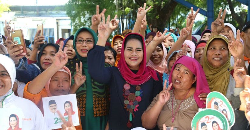 Temui Buruh di Sidoarjo, Puti Guntur Didoakan Menangi Pilgub Jatim