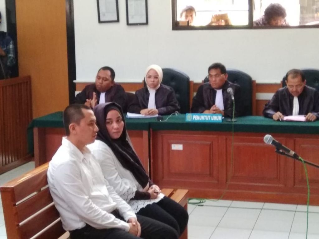 Bos First Travel Andika Divonis 20 Tahun Penjara, Istrinya 18 Tahun