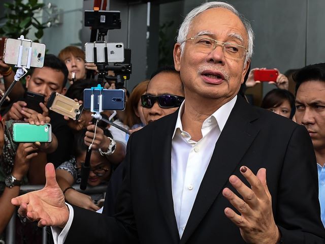 2 Pengacara Kembali Mundur, Tim Hukum Najib Razak Babak Belur