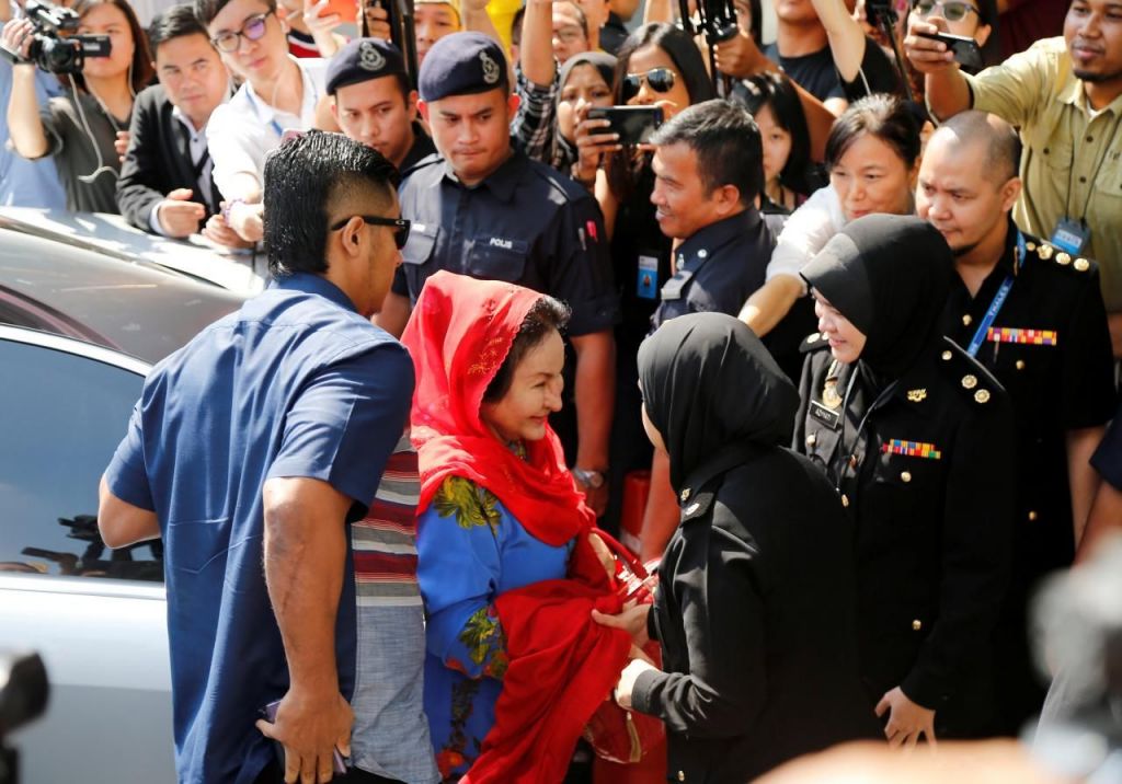 Tak Didampingi Najib Razak, Rosmah Jalani Pemeriksaan di KPK Malaysia