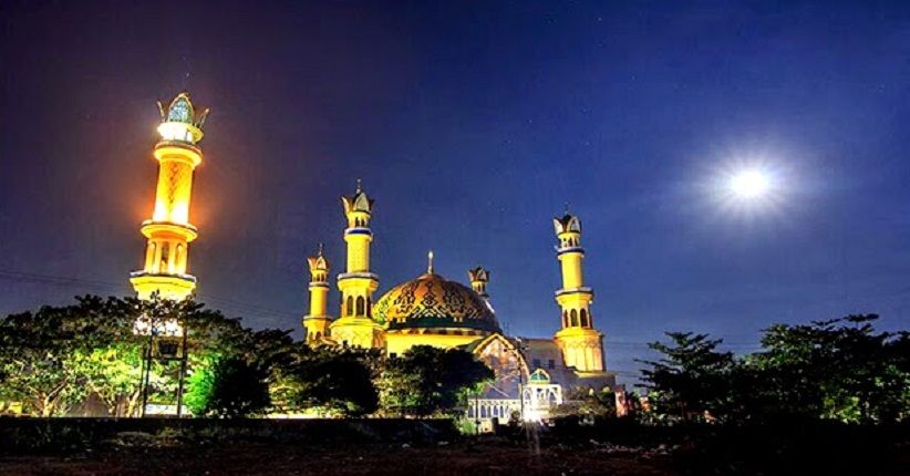 Seru, Libur Lebaran Menjelajahi Landmark Baru Pulau Seribu Masjid NTB