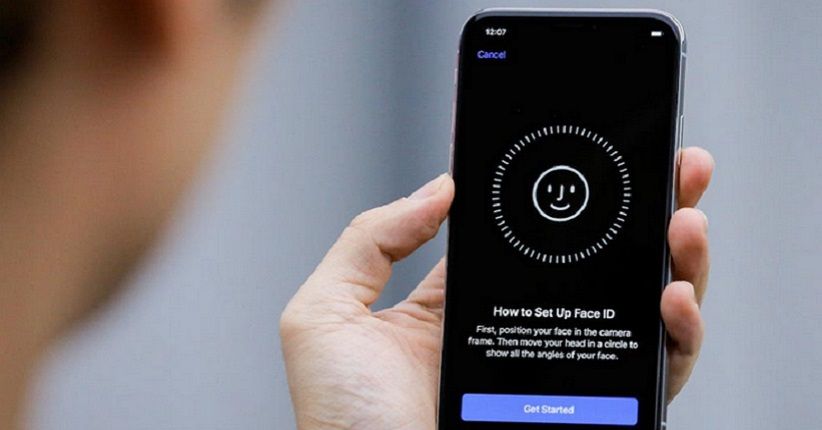 Face ID di iOS 12 Bisa Kenali 2 Wajah yang Berbeda
