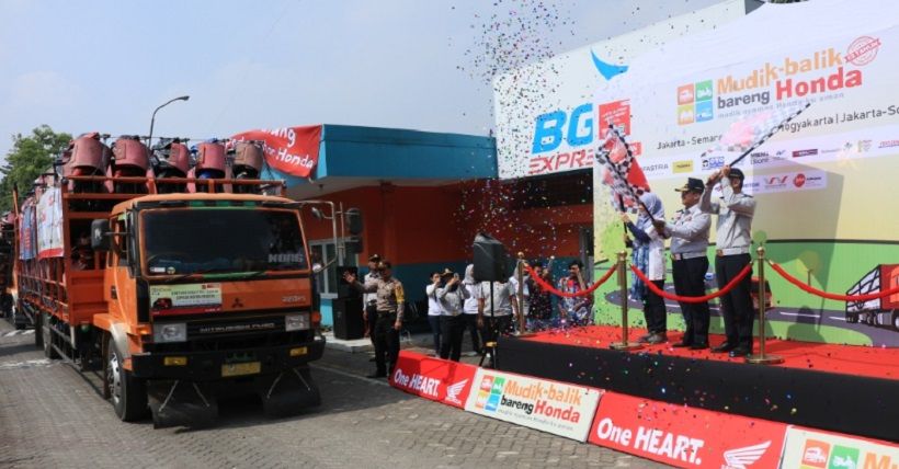 Gunakan 56 Bus, AHM Berangkatkan 2.625 Pemudik Sepeda Motor