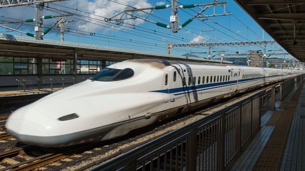 Satu Pria Jepang Tewas dan 2 Lainnya Luka akibat Ditusuk di Shinkansen