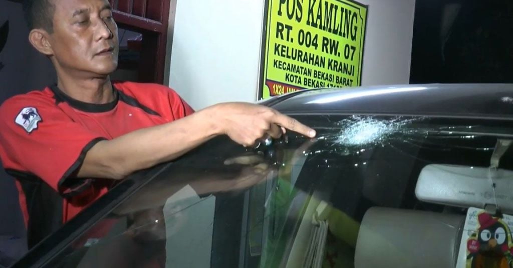 Polisi Menangkap 2 Pelajar Pelempar Batu dari JPO di Tol Jagorawi