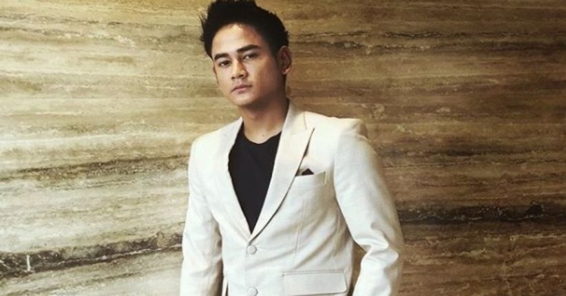 Tradisi Lebaran, Dwi Andhika Bikin Kue Kering