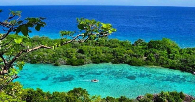 Tersembunyi di Kepulauan Riau, Pulau Bawah Anambas Miliki Laguna Indah