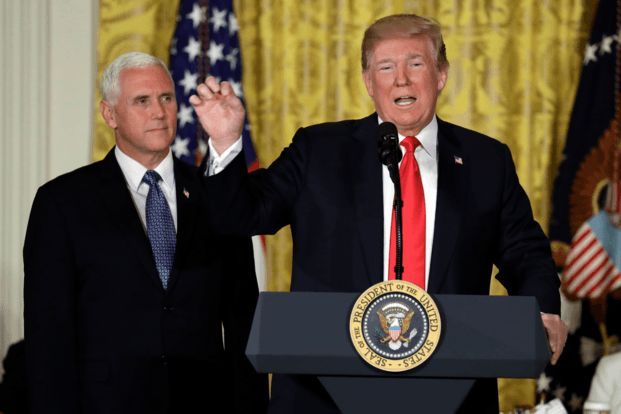 Trump Perintahkan Militer AS Bentuk Pasukan Luar Angkasa