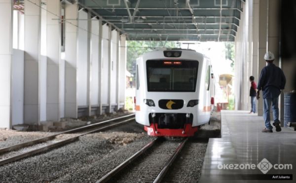 Antisipasi Kontak Fisik, KA Bandara Pasang Pembatas di Tempat Duduk