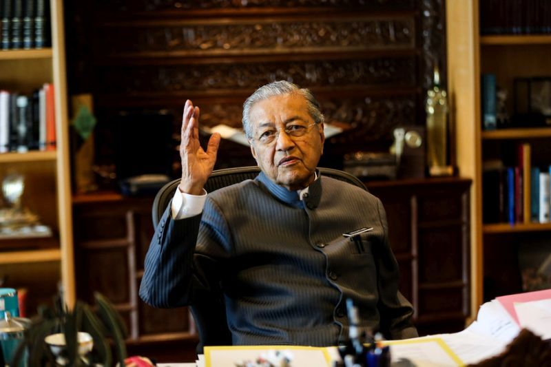 Bantah Pengakuan Najib, Mahathir: Tanda Tangannya di Semua Berkas 1MDB