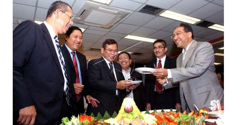 Jadi Dirut Bursa Efek Indonesia, Ini Profil Inarno Djayadi